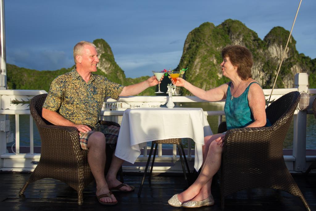 Syrena Cruises Hotel Ha Long Buitenkant foto