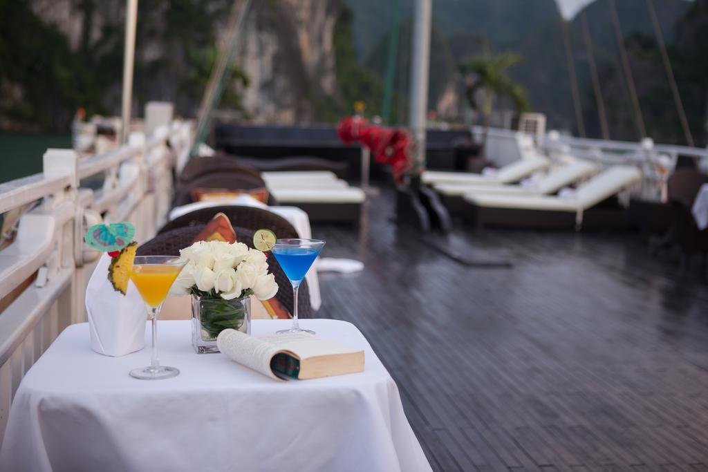 Syrena Cruises Hotel Ha Long Buitenkant foto