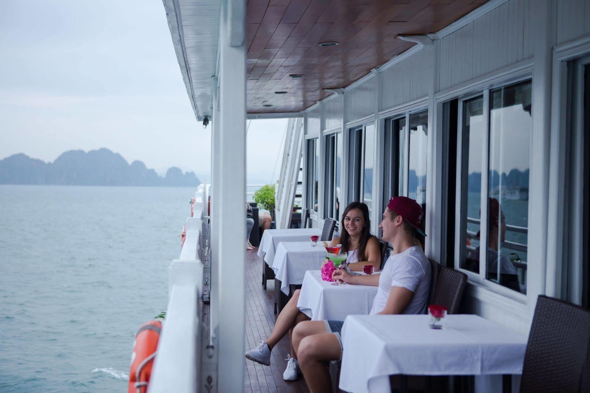 Syrena Cruises Hotel Ha Long Buitenkant foto
