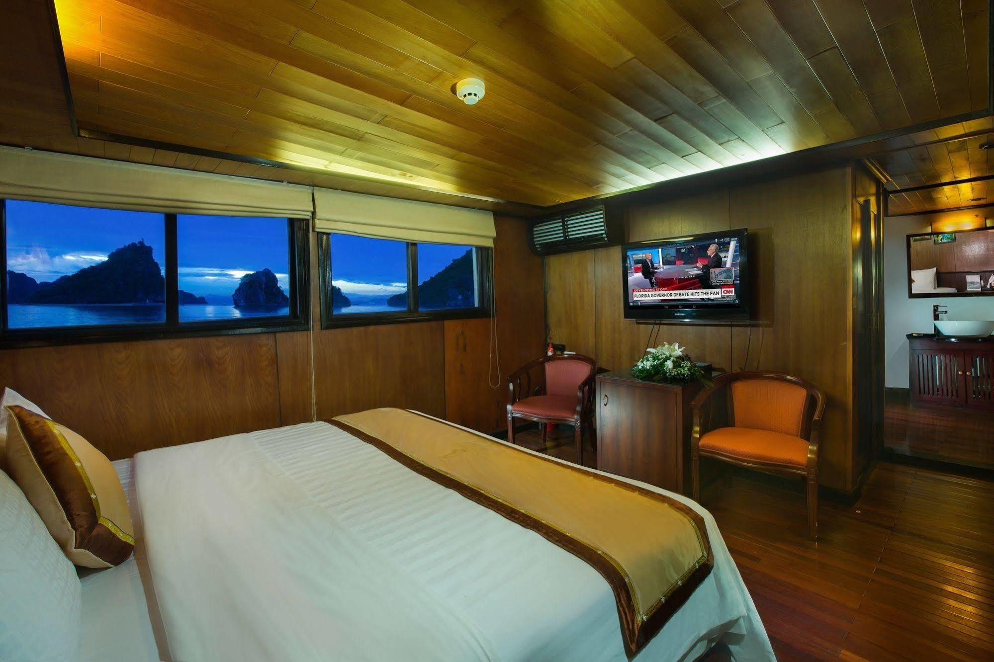 Syrena Cruises Hotel Ha Long Buitenkant foto